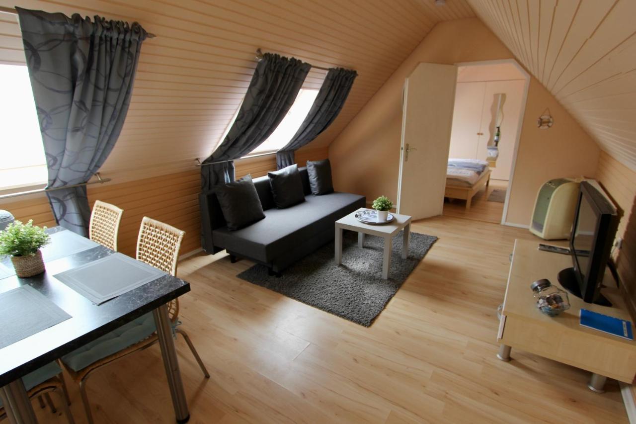 Wunderschoen Zwischen Ortsausgang Und Waldesrand Gelegene, Schoene Apartments แฮร์โซเกนราธ ภายนอก รูปภาพ